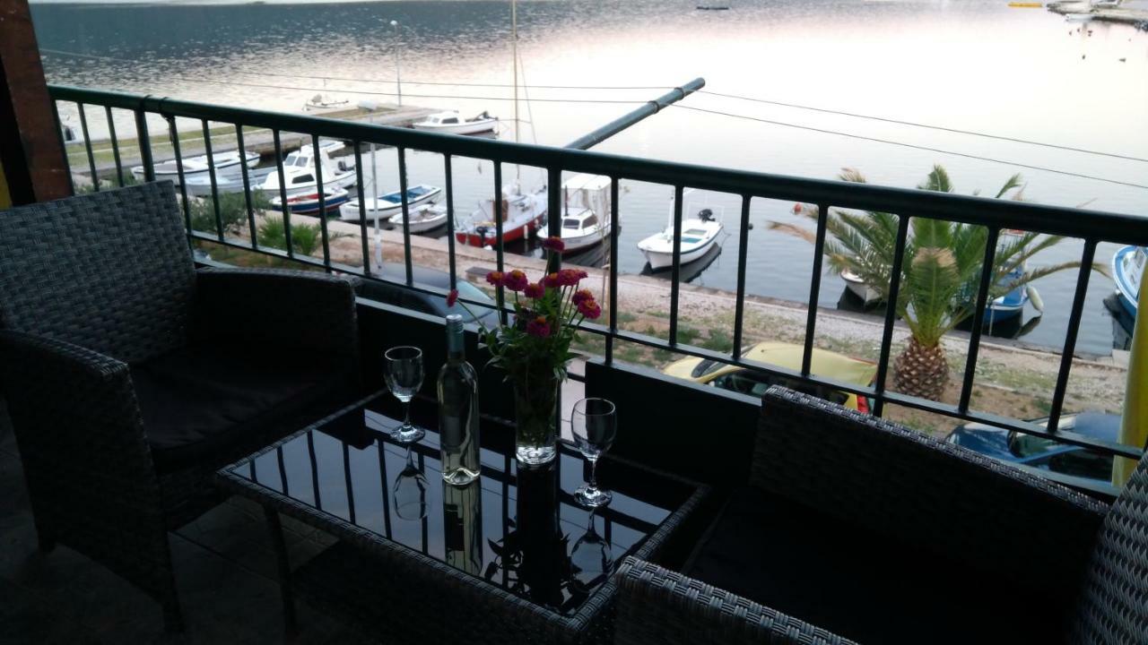 Sea View Apartment Sunrise Poljica & Blue Lagoon Rent A Boat Eksteriør billede